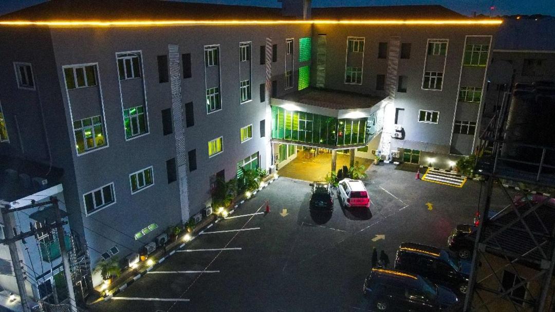 Golden Tulip Hotel- Evergreen Port Harcourt Exterior photo
